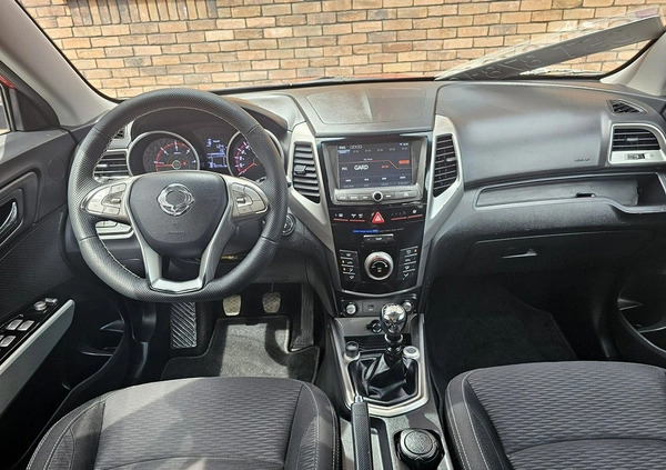 SsangYong Tivoli cena 42900 przebieg: 179000, rok produkcji 2017 z Wielichowo małe 436